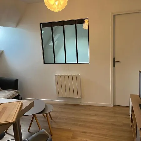Appt Au Pied De La Cathedrale-parking Dans La Cour Apartment