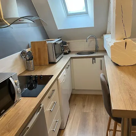 Apartment Appt Au Pied De La Cathedrale-parking Dans La Cour *